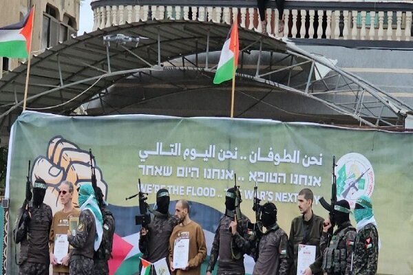 هێزنواندنی حەماس بە دروشمی تایبەت/ 183 فەلەستینی ئازاد کران