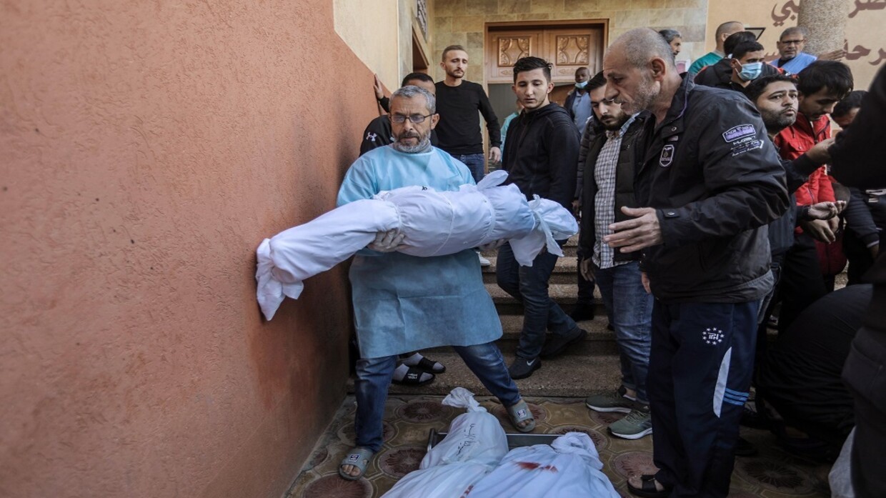 مقتل 10 فلسطينيين في غارات جوية إسرائيلية استهدفت مخيم البريج وبلدة جباليا في قطاع غزة