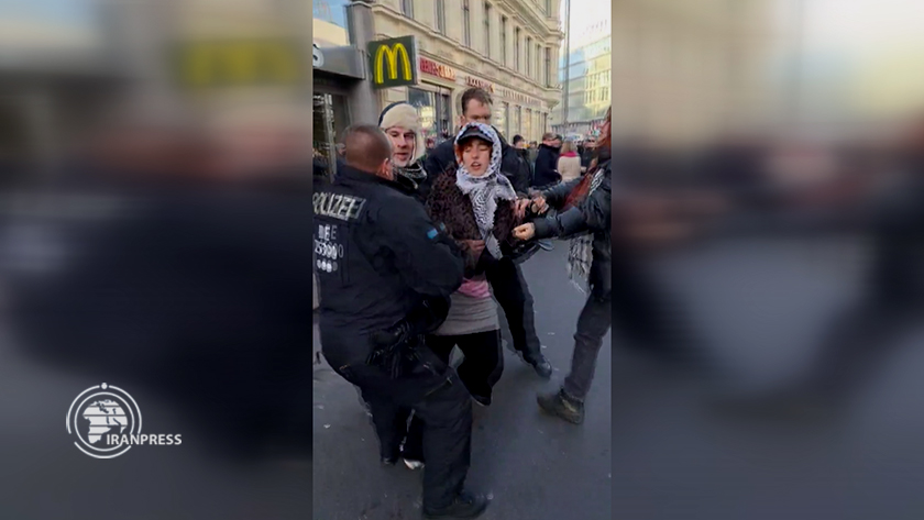 German police attack pro-Palestinian march in Berlin