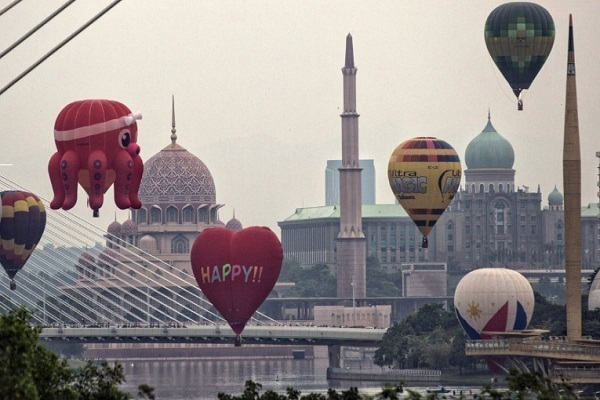 Online camping by Malaysian Muslims take to TikTok to promote country’s Mosques