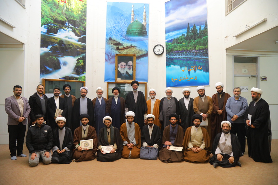 اختتامیه اولین دوره تربیت مبلغ بین الملل در شهر قم برگزار شد + تصاویر