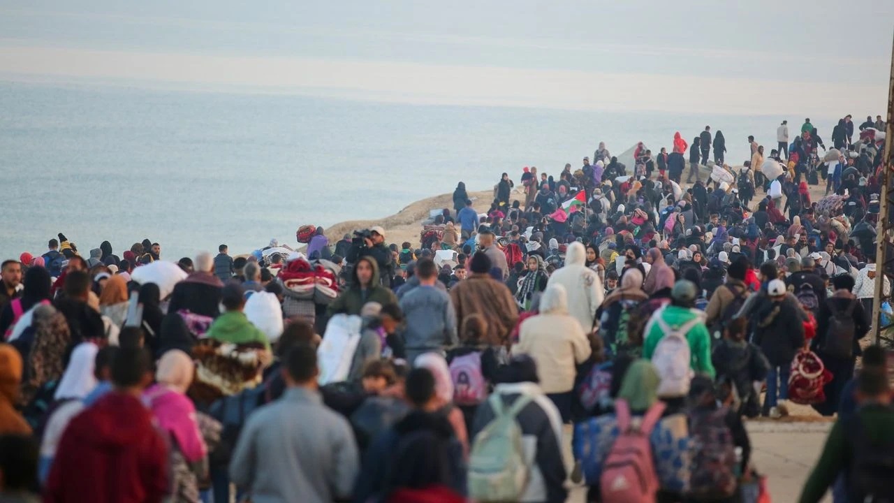 376 mindən çox fələstinli Qəzzanın şimalına qayıdıb