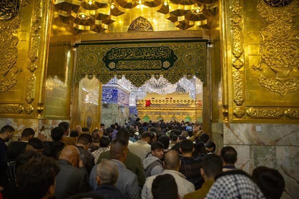 Thousands of pilgrims observe Laylat Al-Raghaib in Karbala holy shrines
