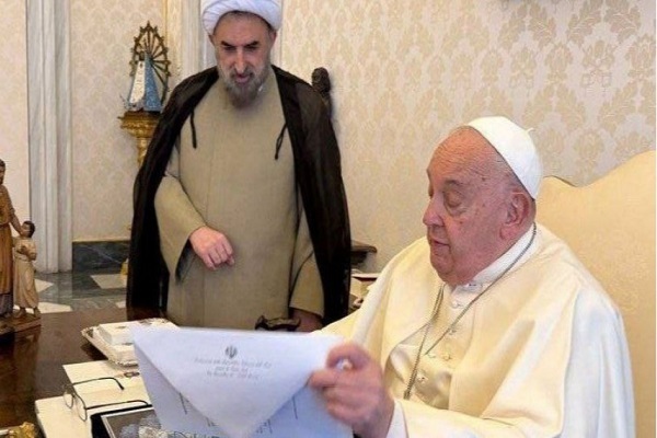Embajador transmite al Papa visión del Líder Supremo de Irán sobre Profeta Jesús (P) 