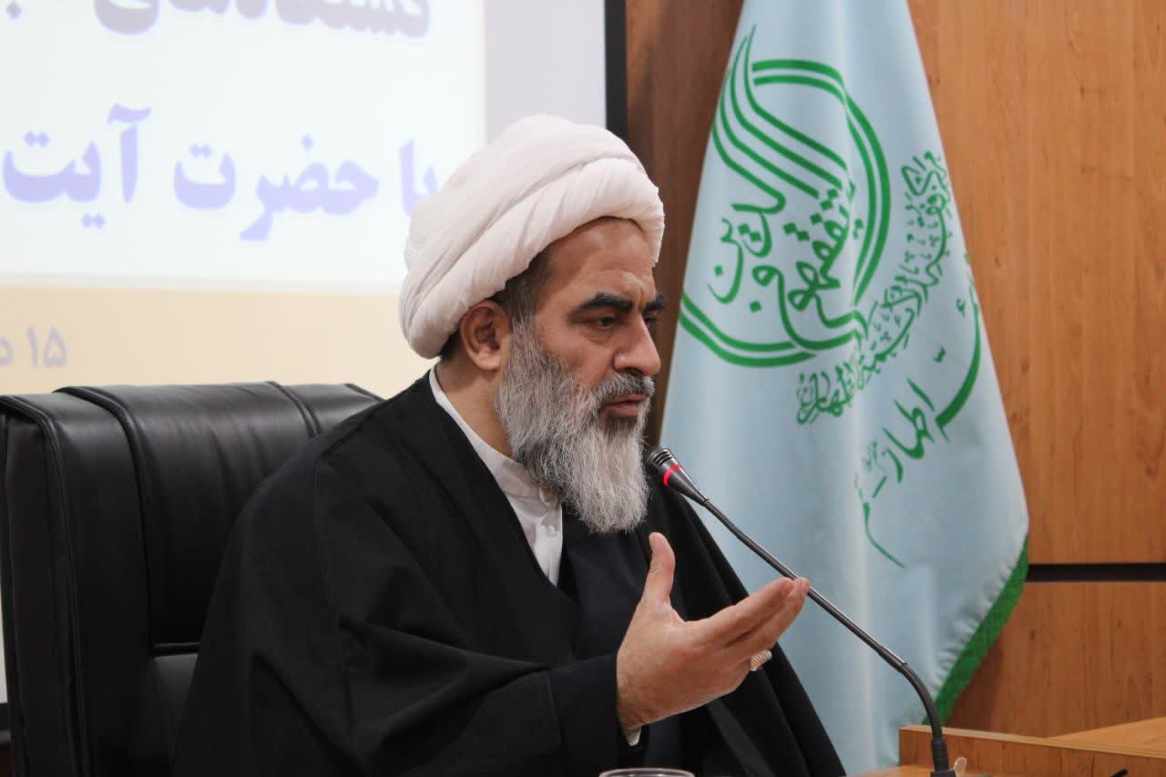 آیت‌الله فاضل لنکرانی: در مسئله گزینش باید به تخصص و علم توجه نمود