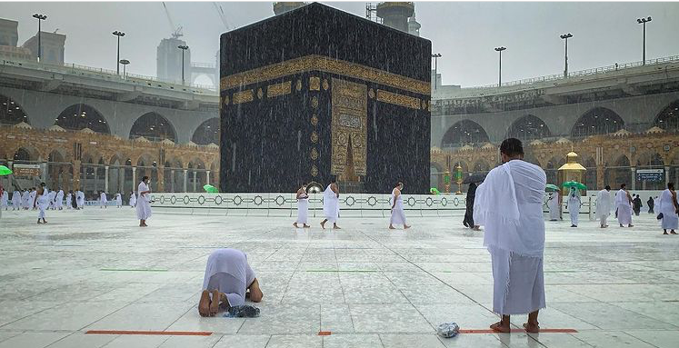 Umrah rituals restricted after heavy rains in Mecca