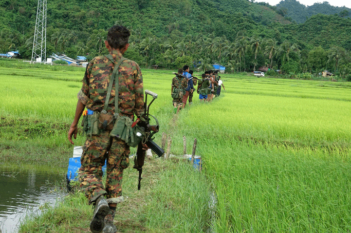   စစ်ကောင်စီမှ ရခိုင်ပြည်နယ်အတွင်း စစ်အင်အား ၄၀,၀၀၀ ဝန်းကျင်ခန့်ချထား