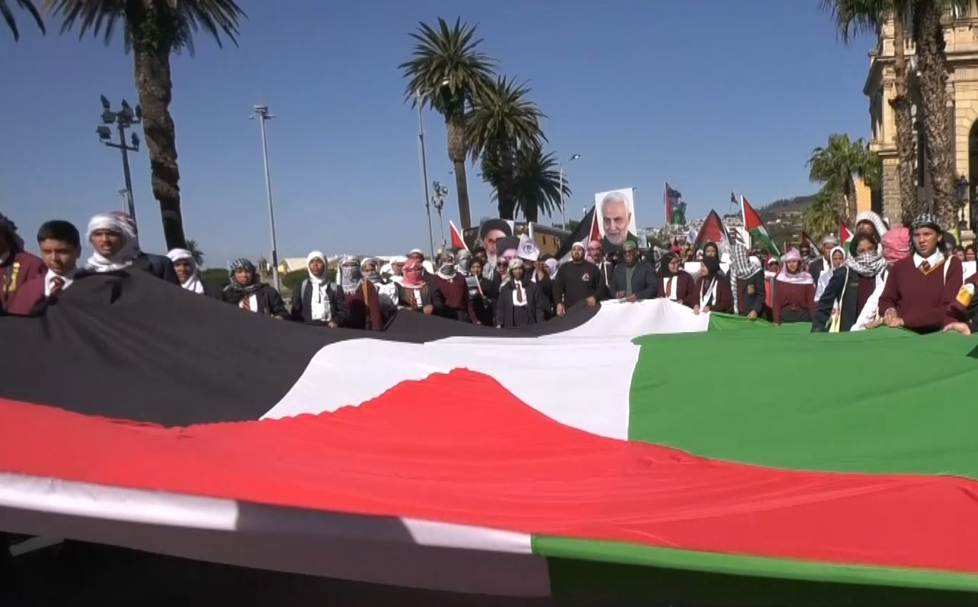 Hezbollah holds Intl. Quds Day rally