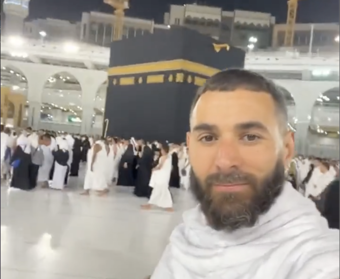 Benzema shares video while performing Umrah in Mecca (+Video)