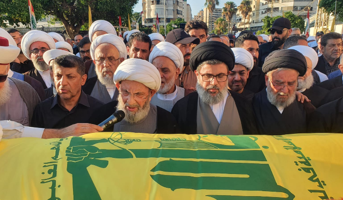 بالصور.. تشييع فقيد العلم والجهاد آية الله الشيخ عفيف النابلسي