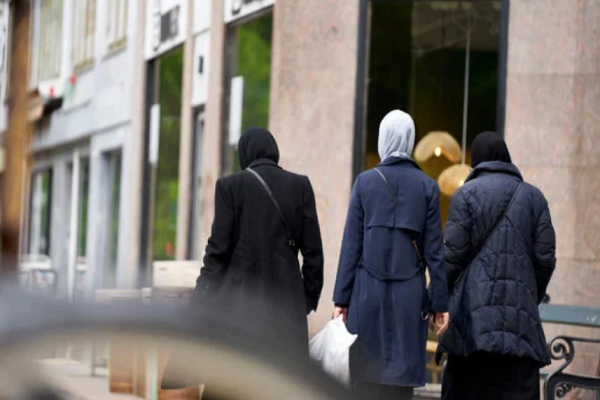 丹麦禁止在学校戴头巾提案被驳回