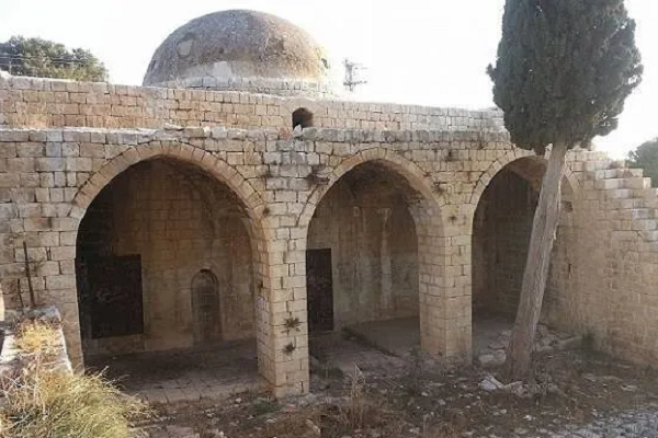 Mosque vandalized, its minbar demolished in Acre, occupied Palestine