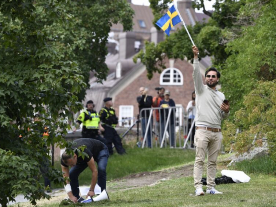 Švedska: Salwan Momika ponovo zapalio Kur’an