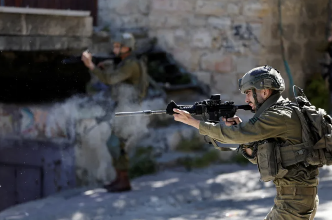 Palestinian young man succumbs to injuries sustained by Israeli gunfire in Hebron