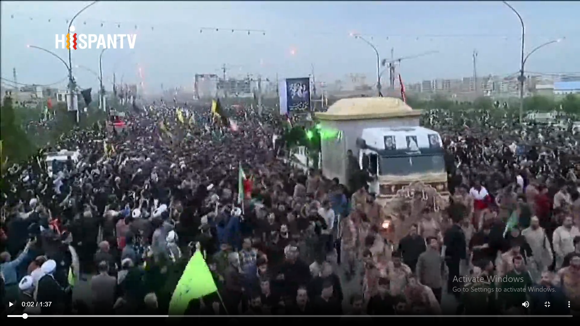 Vídeo: Multidões lamentam o martírio de Raisi em Qom