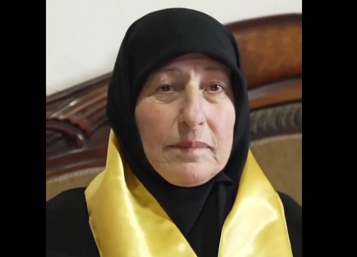 فیدیو | أم لبنانية قدمت أبناءها الأربعة شهداء في سبيل الله تعالى