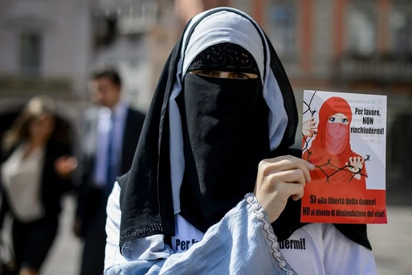 Swiss 'burqa ban' to take effect on January 1, government confirms