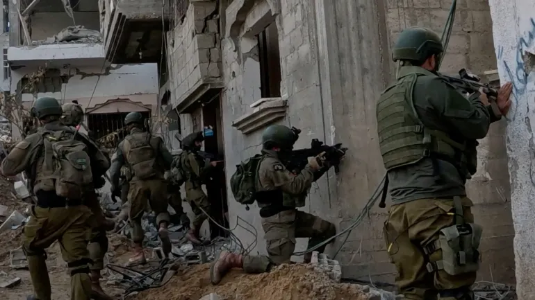 Tentera Israel berkata ia membunuh berpuluh-puluh 'pejuang' di Kota Gaza
