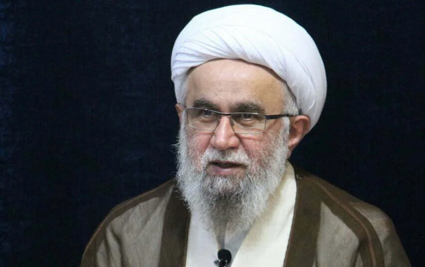Ayatollah Ramazani: Islamic Ummah's power depends on unity