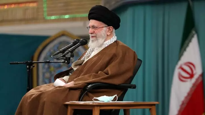 قائد الثورة یشکر منتخب الشباب للكرة الطائرة لفوزه ببطولة العالم