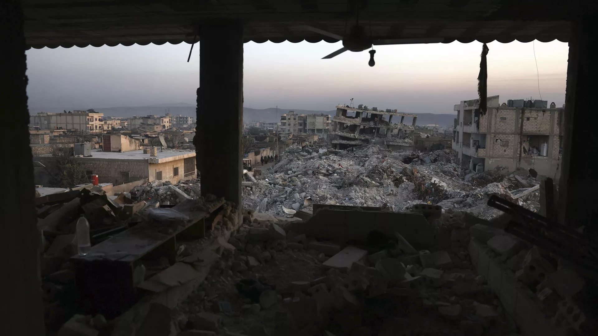 Síria e Irã acusam Israel de 'crime duplo' após jatos israelenses atacarem aeroporto de Aleppo