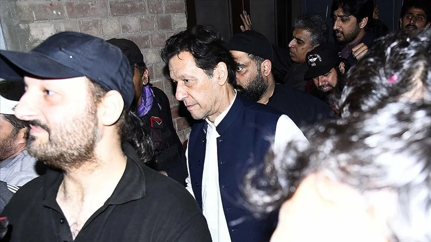  باكستان.. المحكمة العليا تأمر بالإفراج "الفوري" عن عمران خان