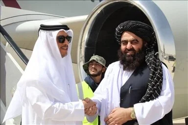  رئيس وزراء قطر يلتقي كبار مسؤولي طالبان في قندهار