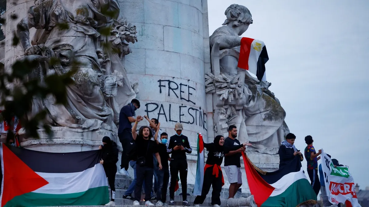 Video: €200k in fines at 1 pro-Palestinian protest as repression mounts in France