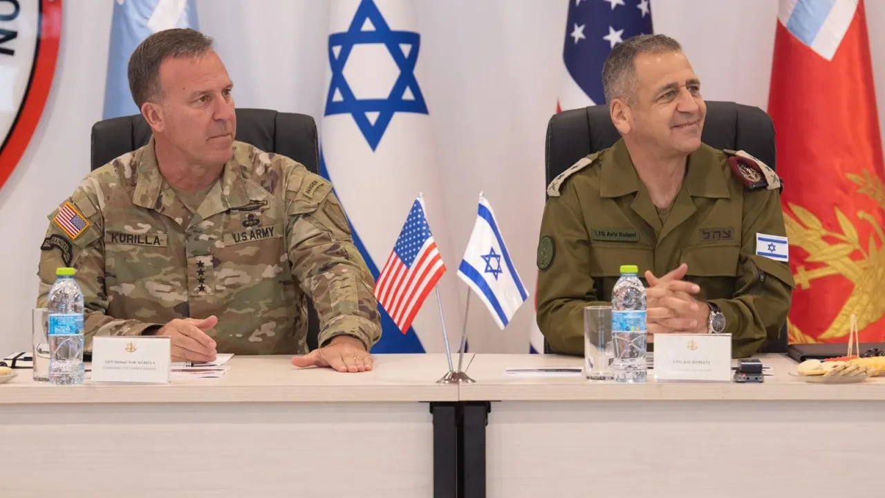 CENTCOM Komutanı Siyonist İsrail’e gidiyor