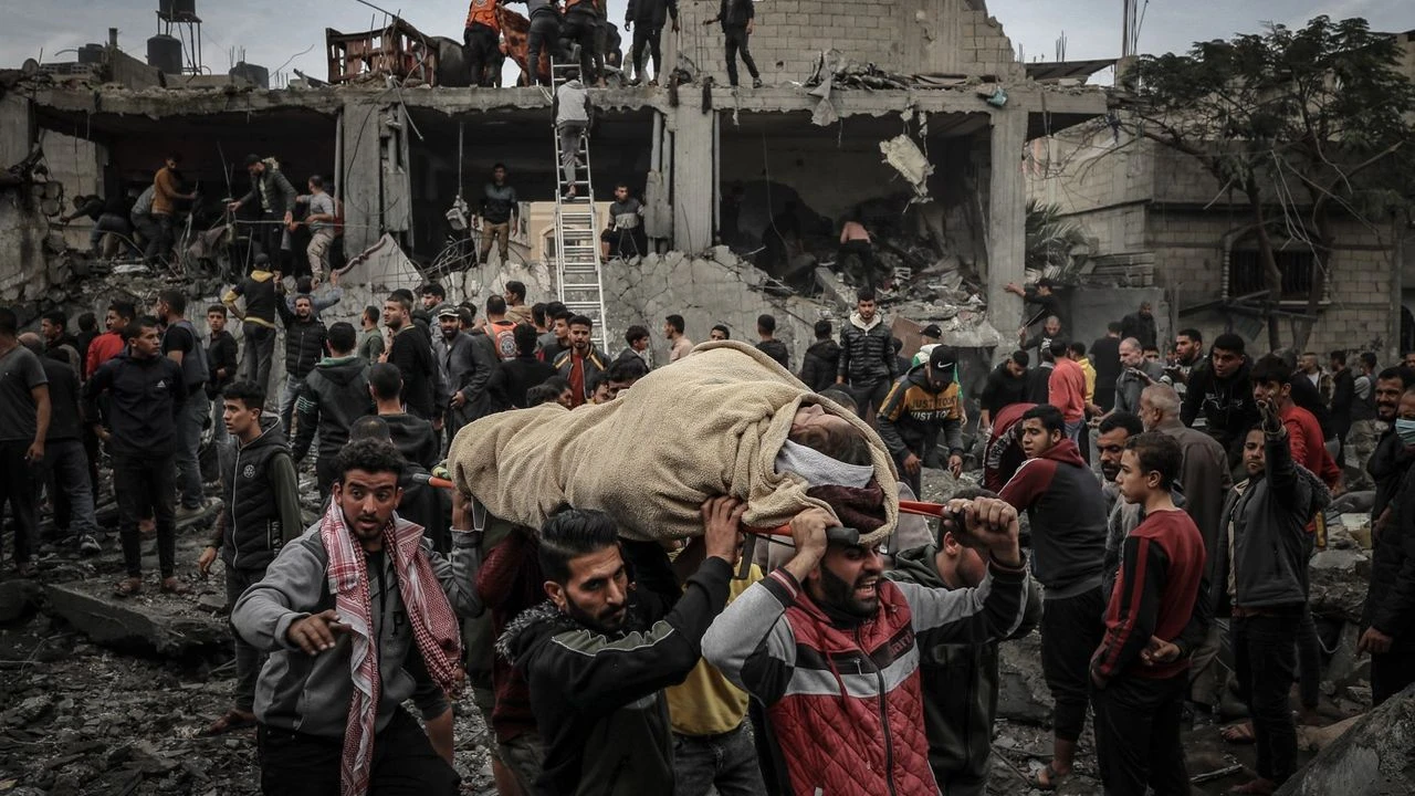 Gazze'de şehit sayısı 33 bin 207'ye yükseldi