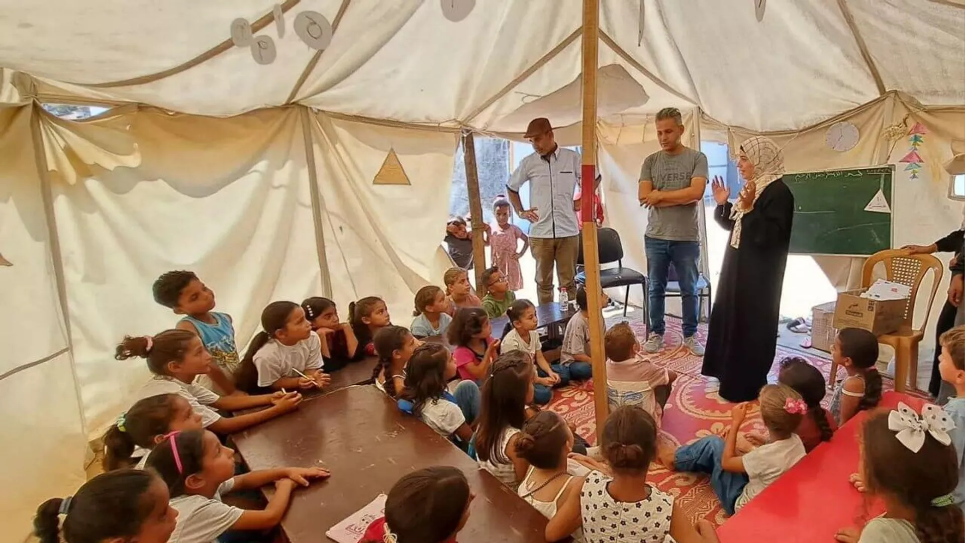 Her şeye rağmen okuldayız: Gazze’de eğitim sürüyor
