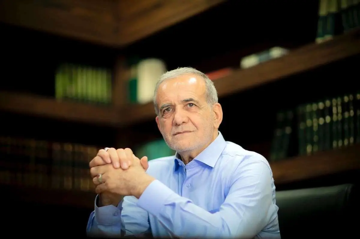 Si Masoud Pezeshkiyan ay nahalal bilang ika-9 na Pangulo ng Islamikang Republika ng Iran