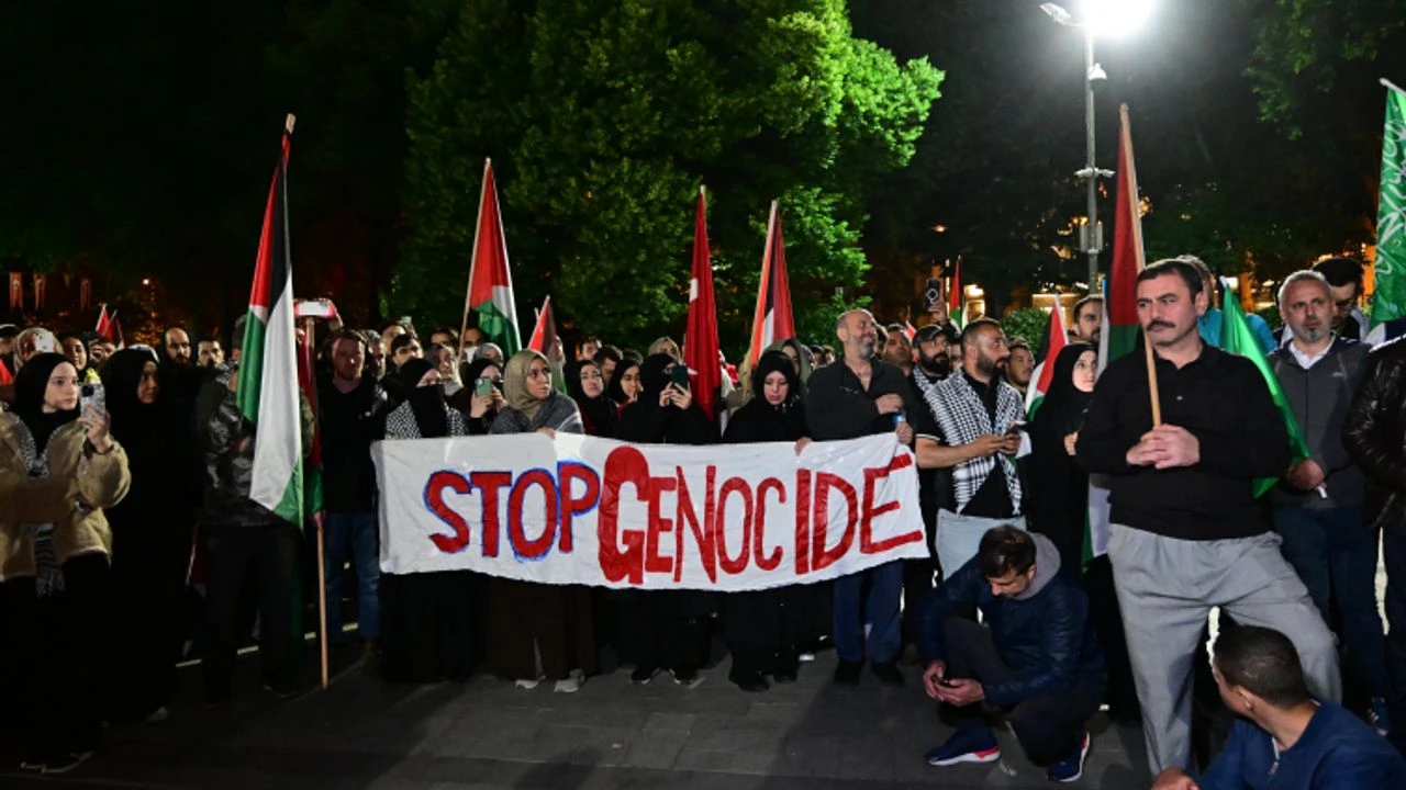 Siyonist İsrail'in Gazze'ye saldırıları İstanbul'da protesto edildi
