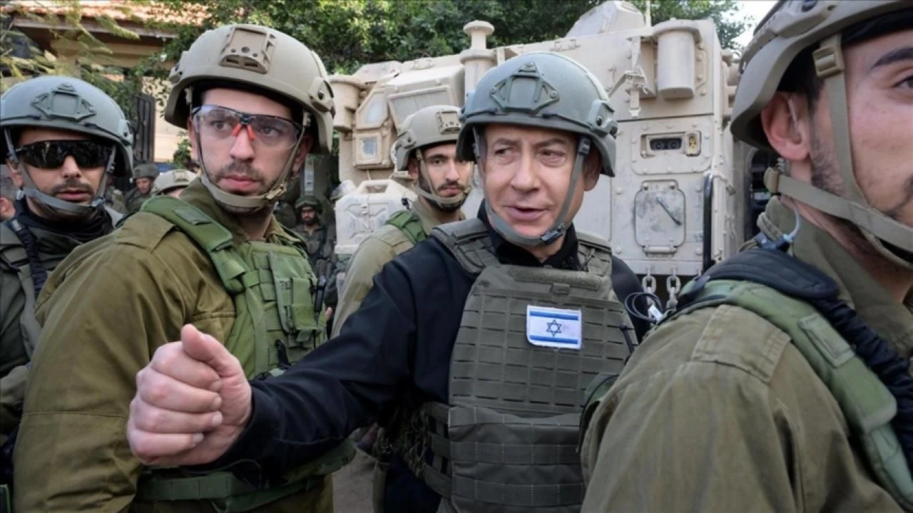 Soykırımcı Netanyahu, Gazze'yi ikiye bölen Netzarim Koridoru'na gitti