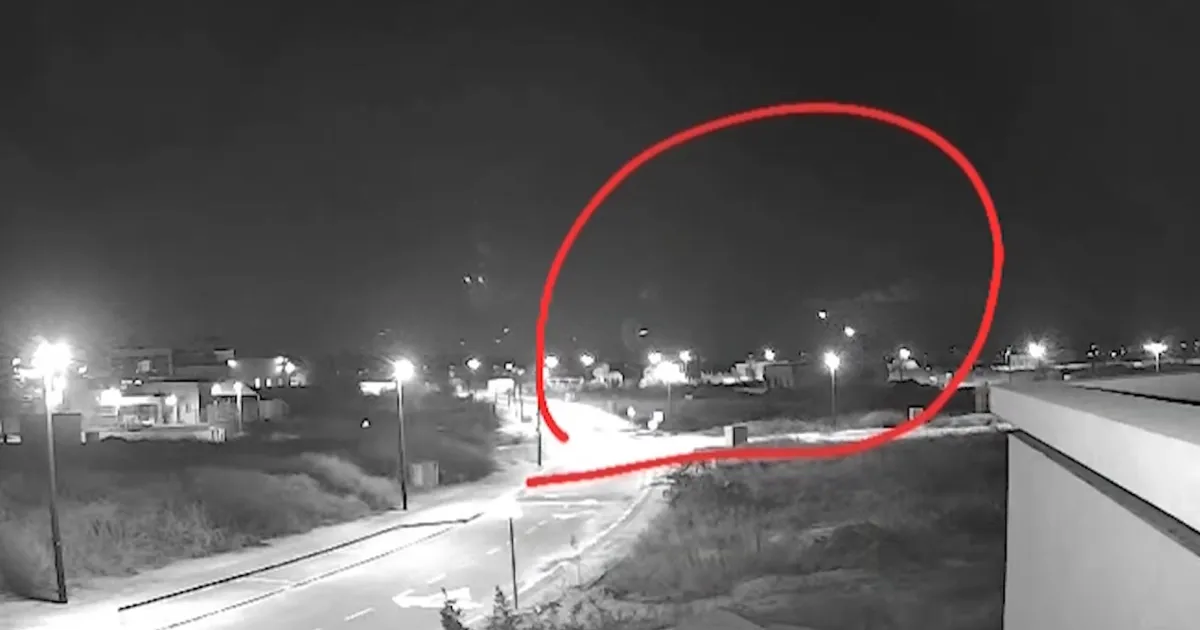 فیديو | لحظة إطلاق صاروخين من شمال قطاع غزة نحو مستوطنة "سديروت"