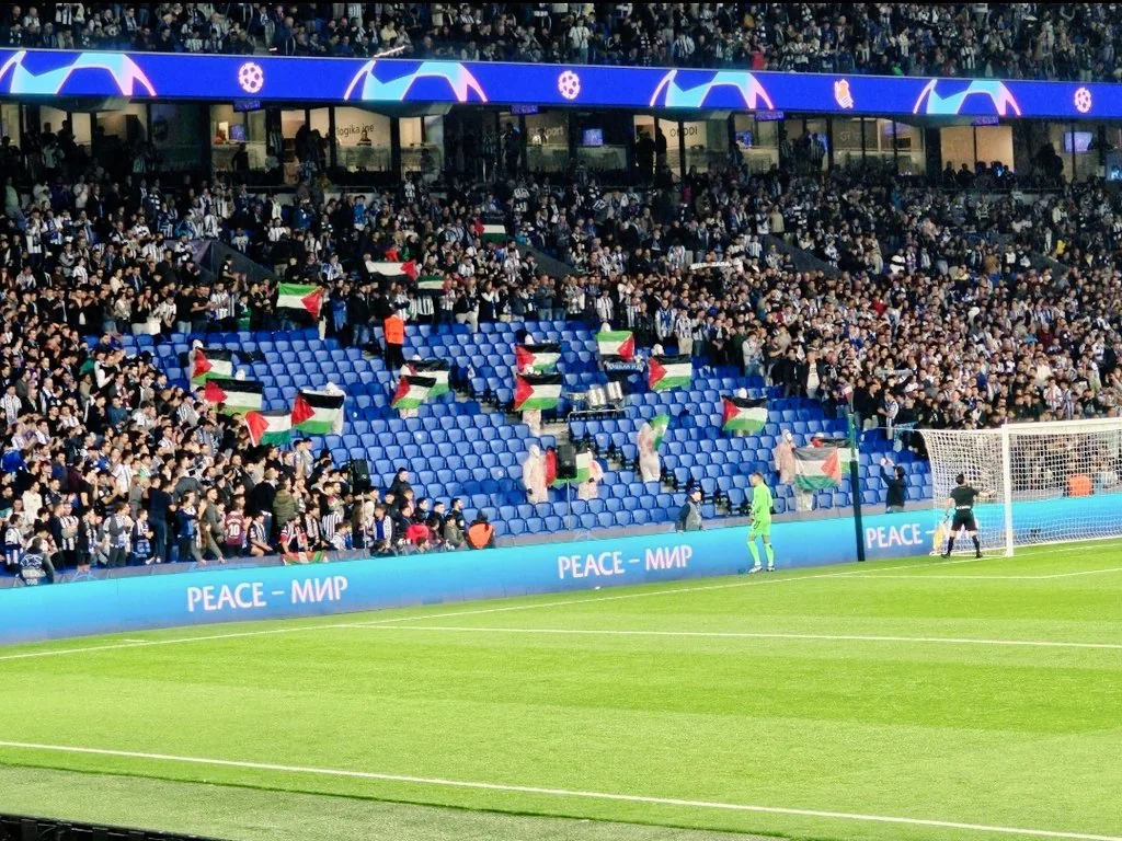 Real Sociedad fans organize a campaign to support Palestine