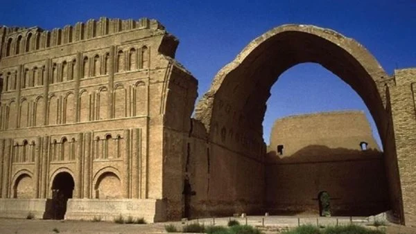 اهتزاز إيوان كسري...أمور عجيبة حدثت وقت ولادة النبي محمد (ص)