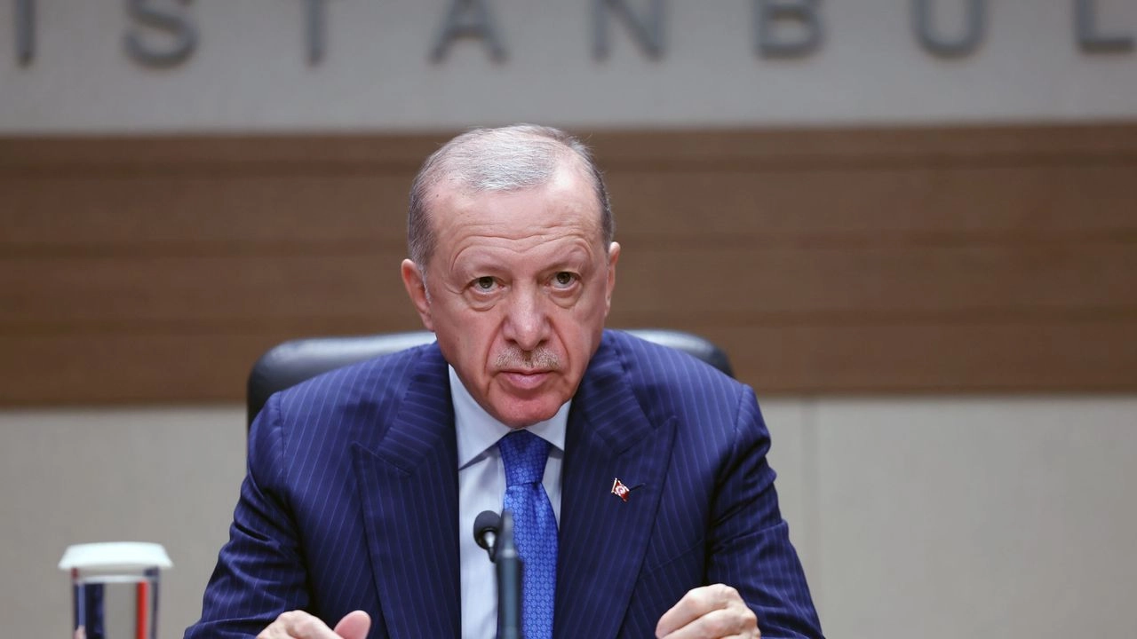 "İsrail terör örgütü gibi saldırıyor"