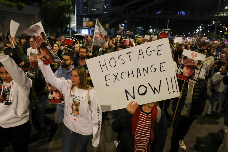 Tel Aviv hit by new protests calling for prisoner exchange deal with Hamas