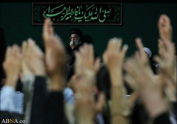 گزارش تصویری/ دومین شب عزاداری در حسینیه امام خمینی با حضور رهبر انقلاب