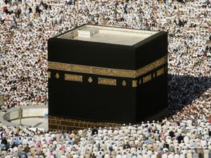 افراد مسن و جانبازان، حج خود را به سال آینده موکول کنند