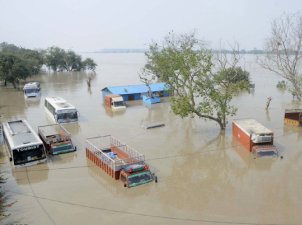 افزایش تلفات سیل در افغانستان به 80 کشته