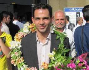 تكواندو كار ناشنوای اصفهانی مدال های جهانی خود را تقدیم آستان قدس رضوی كرد