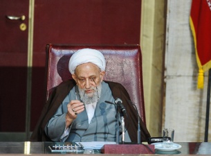 رییس‌جمهور باید مشکلات را تحمل کند/ دلیل نرسیدن به جلسه دفتر نخست وزیری