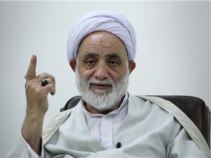 انتقاد قرائتی از قفل‌گذاری نرم‌افزارهای دینی/ ارتباط باند‌های فحشا با جهاد نکاح!