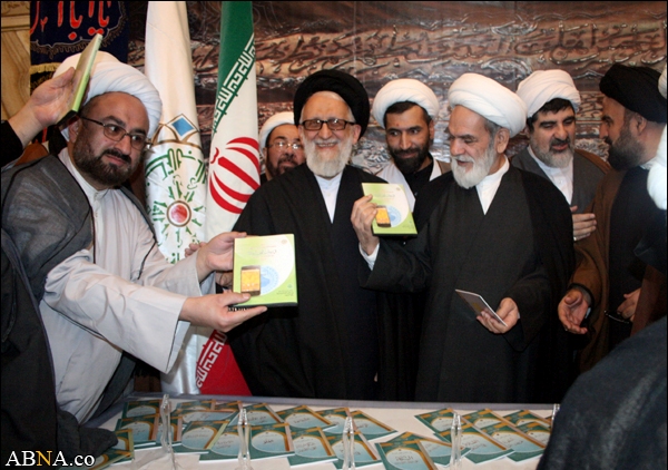 گزارش تصویری/ رونمایی از نرم افزار کتب فی رحاب اهل البیت(ع) برای موبایل های آندروید