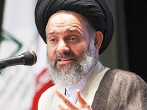 حسینی بوشهری: مسلط نبودن به روش تحقیق نوشته ها را آسیب‌پذیر می‌کند