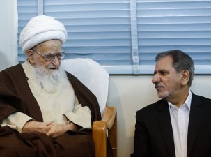 امیدوارم کسانی که محتاج نیستند از دریافت یارانه انصراف دهند