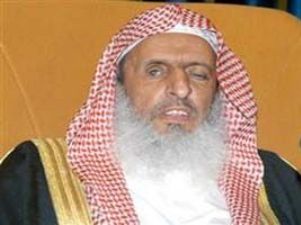 انتقاد دیرهنگام مفتی اعظم از اعزام سعودی‌ها به سوریه/ جوانان ما را مثل برده می‌فروشند!