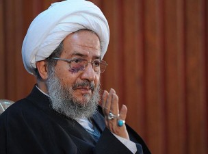 وقتی خودمان حرمت اهل بیت(ع) را حفظ نکنیم چه توقعی از تکفیری‏ها داریم؟!